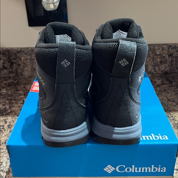 Columbia Youth Portlander Omni-Heat Winter Boots - Picture 11 of 11